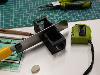 The cutting jig